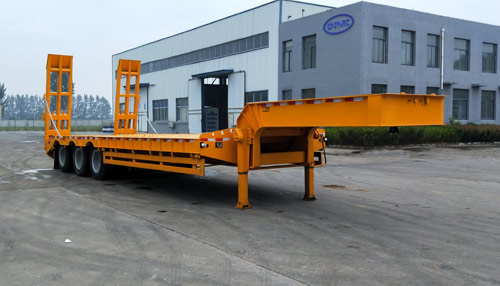 Low flatbed semi-trailer