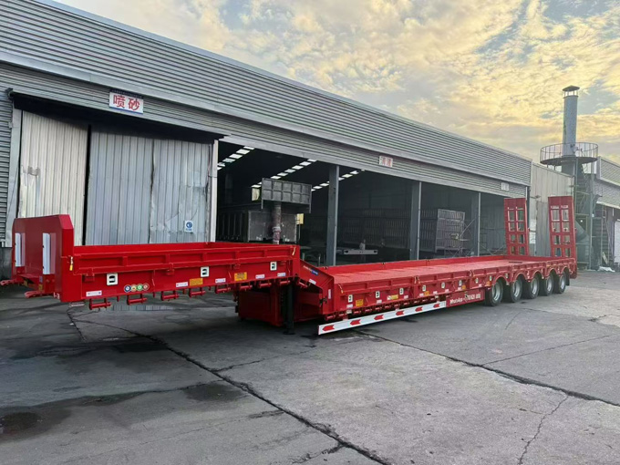 Multi axle low flatbed semi-trailer