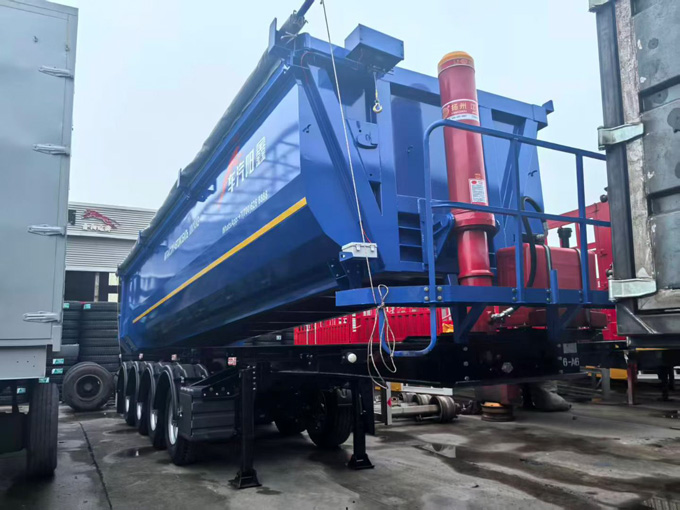Tipping chassis