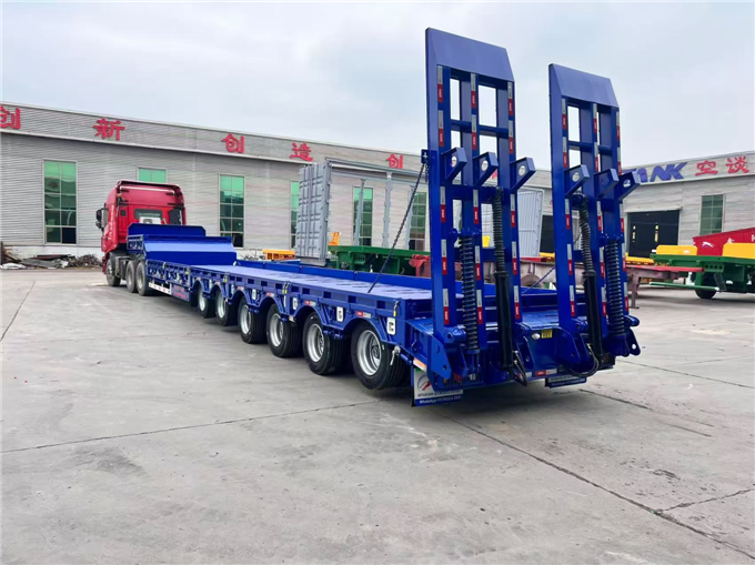 Low flatbed semi-trailer