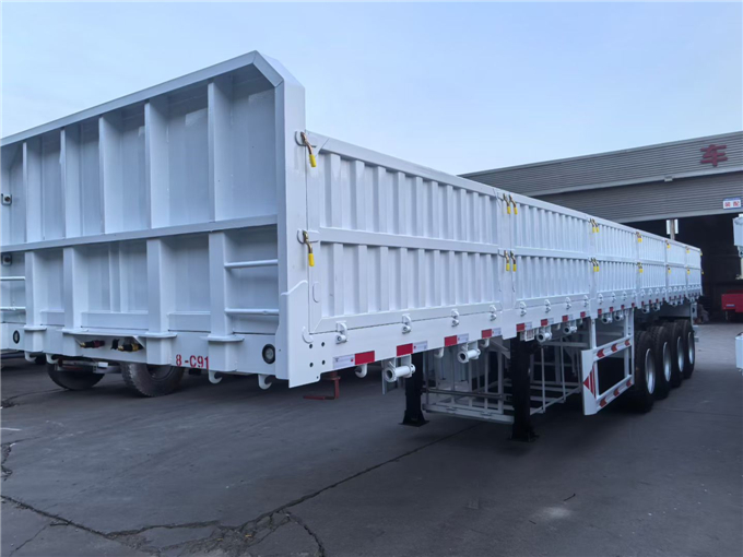 Fence semi-trailer